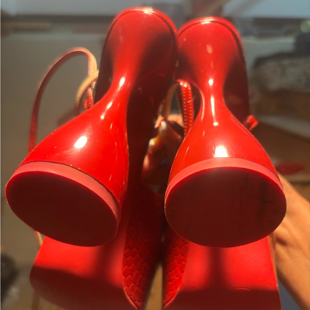 Azalea Wang Red Croc-Embossed Platform Heels - Picture 9 of 10
